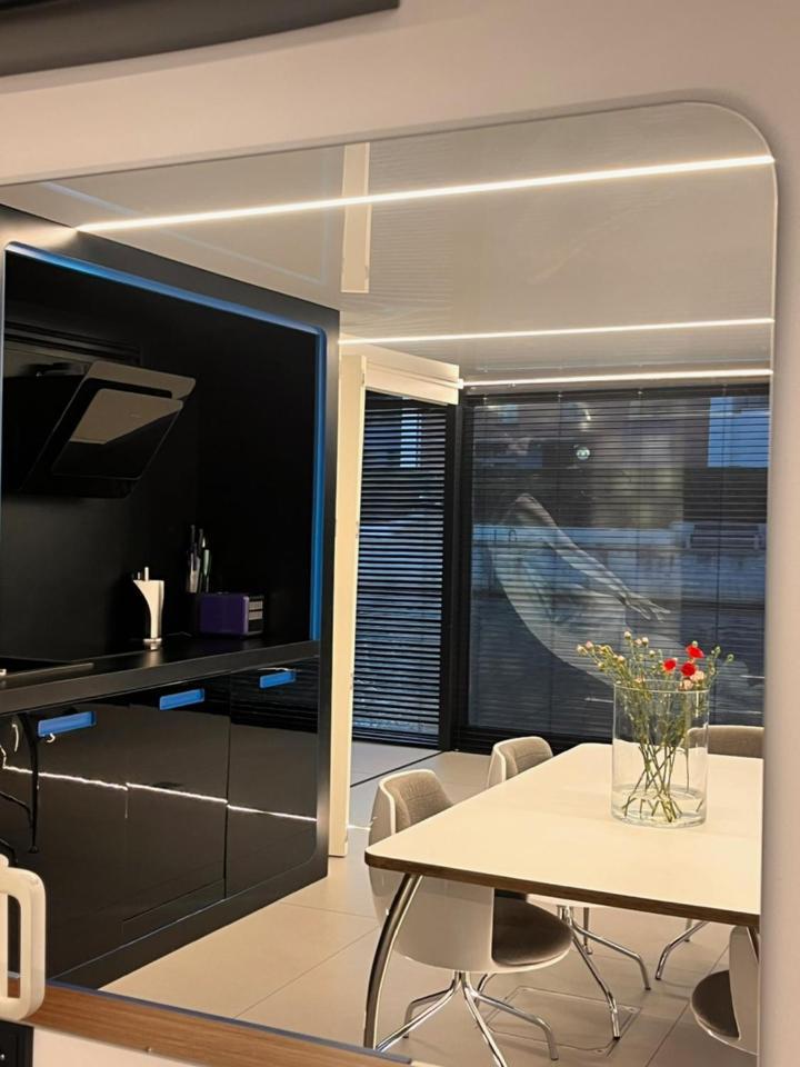 Dom Na Wodzie - Flohotel Gdansk Ngoại thất bức ảnh